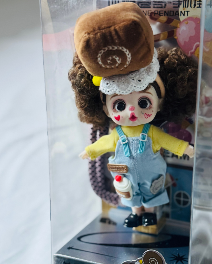 Adorable Luolifen jointed doll that can be used as a bag charm and phone pendant. (1 piece)
