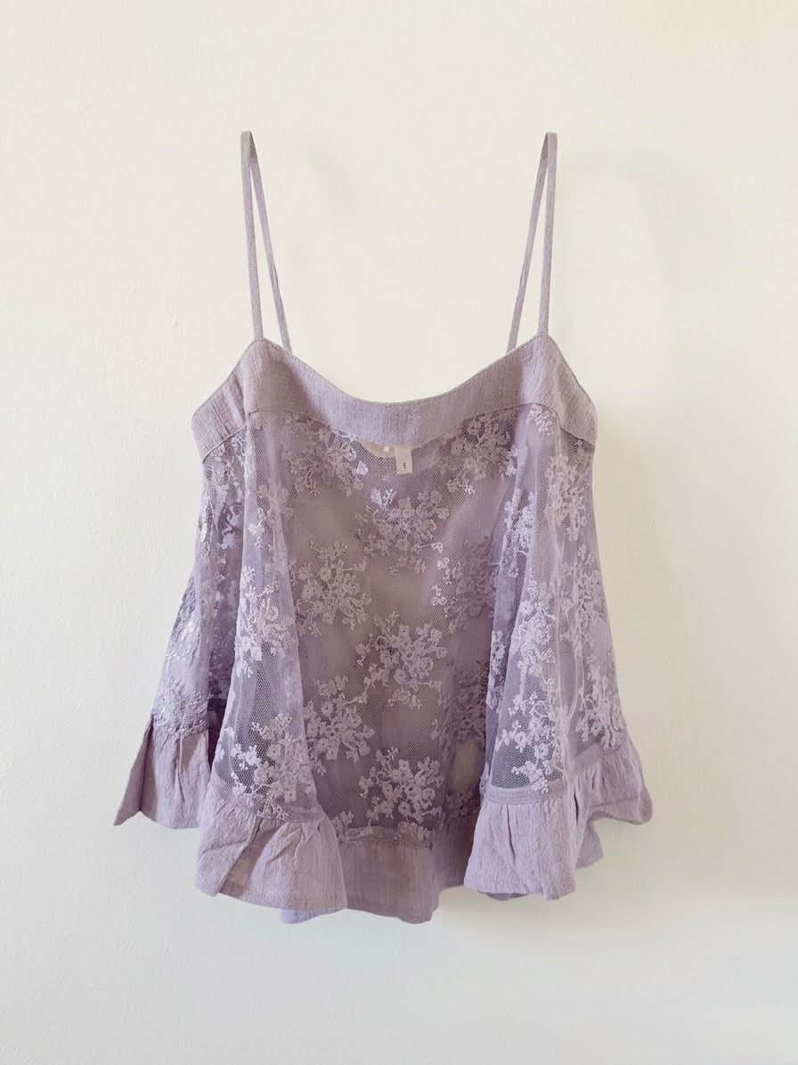Sleeveless lace blouse / blusa sin mangas de encaje